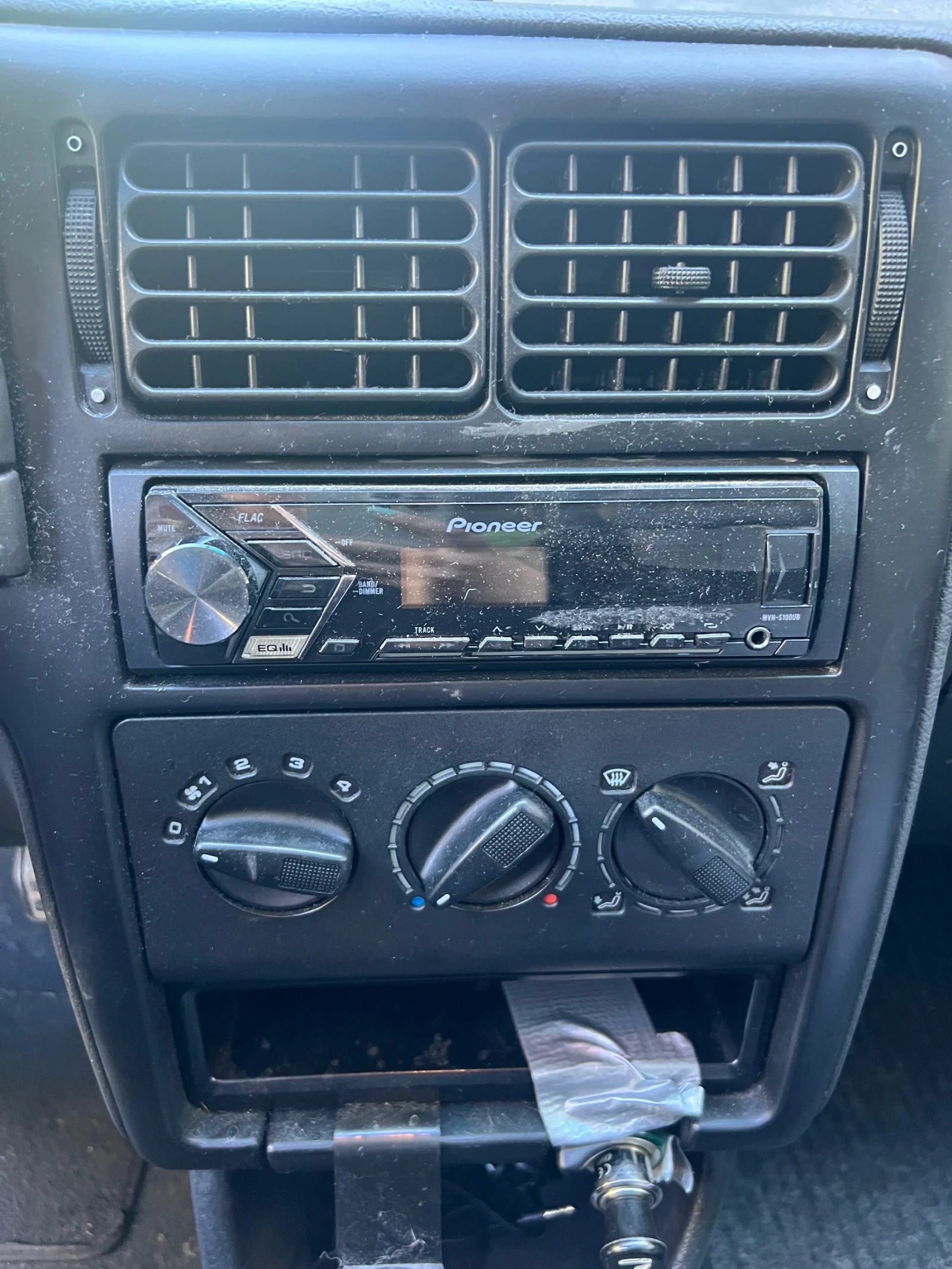 VW Polo  - изображение 9