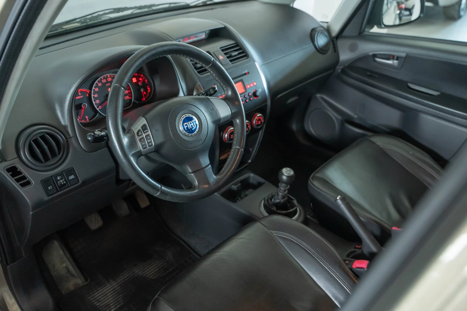 Fiat Sedici  - изображение 7