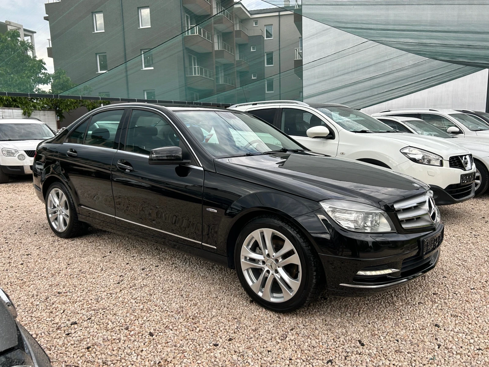 Mercedes-Benz C 180  - изображение 3