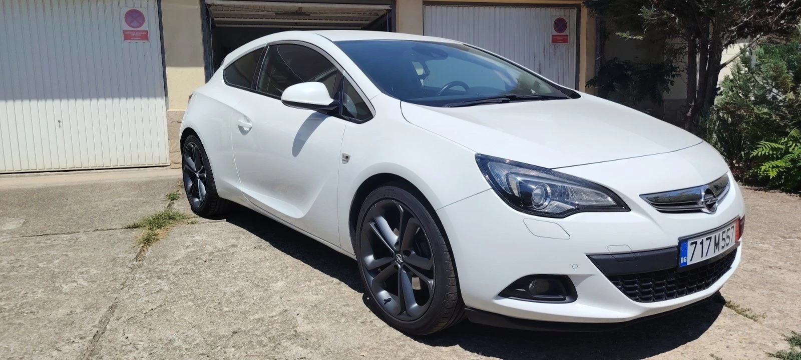 Opel Astra GTC 2.0 CDTi Sport - изображение 3