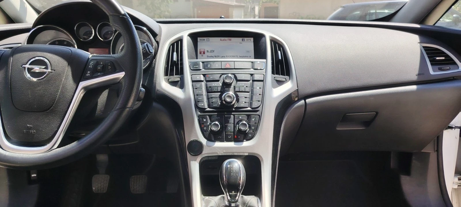 Opel Astra GTC 2.0 CDTi Sport - изображение 10