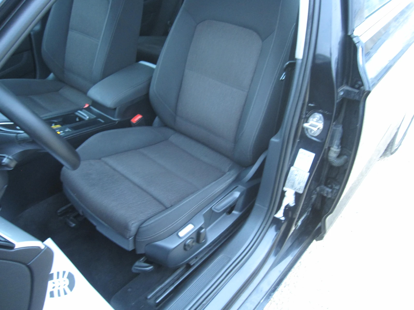 VW Passat Автомат, 1, 6-TDI, Navi - изображение 9