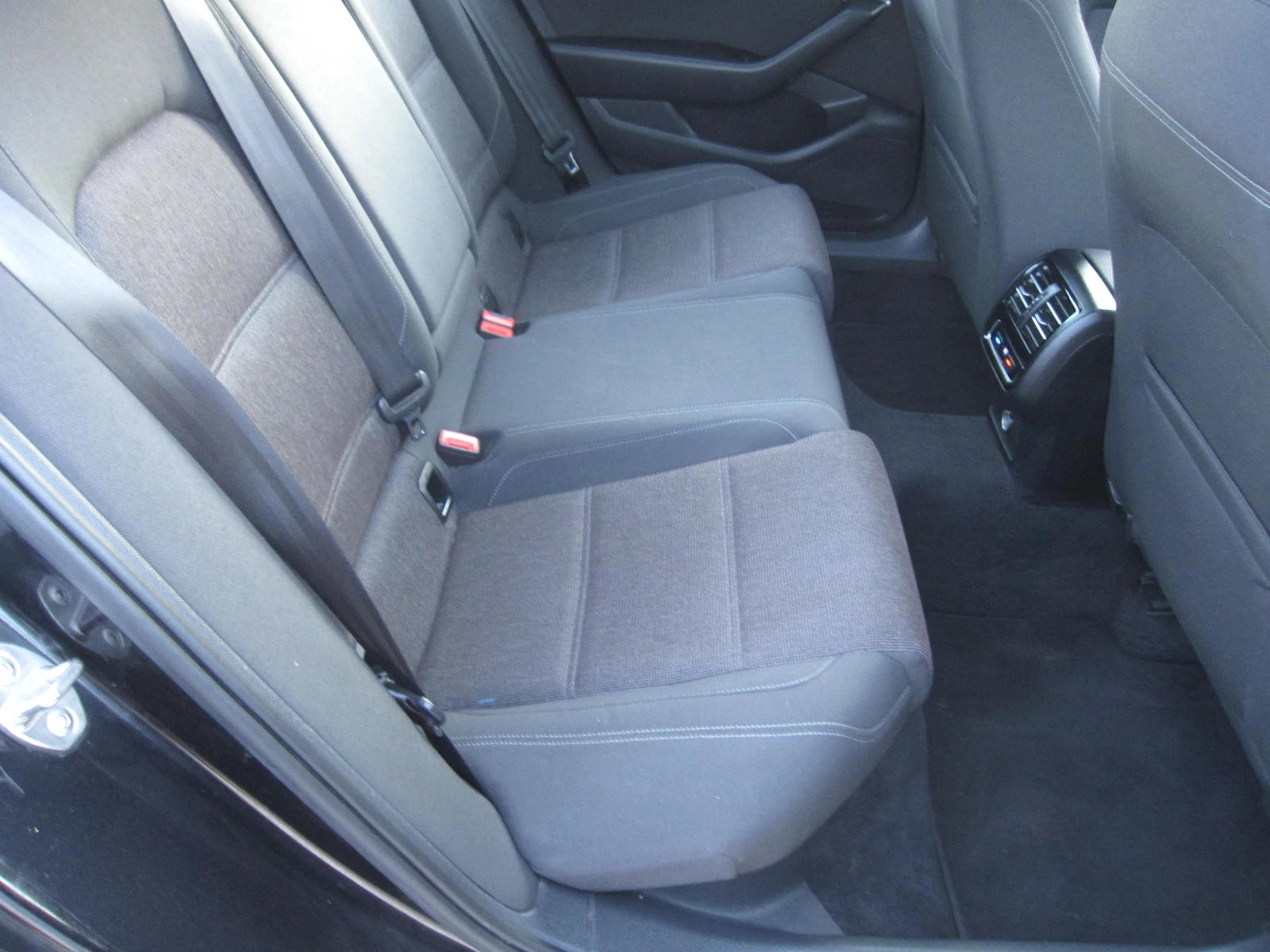 VW Passat �������, 1, 6-TDI, Navi | Mobile.bg � ����������� 13