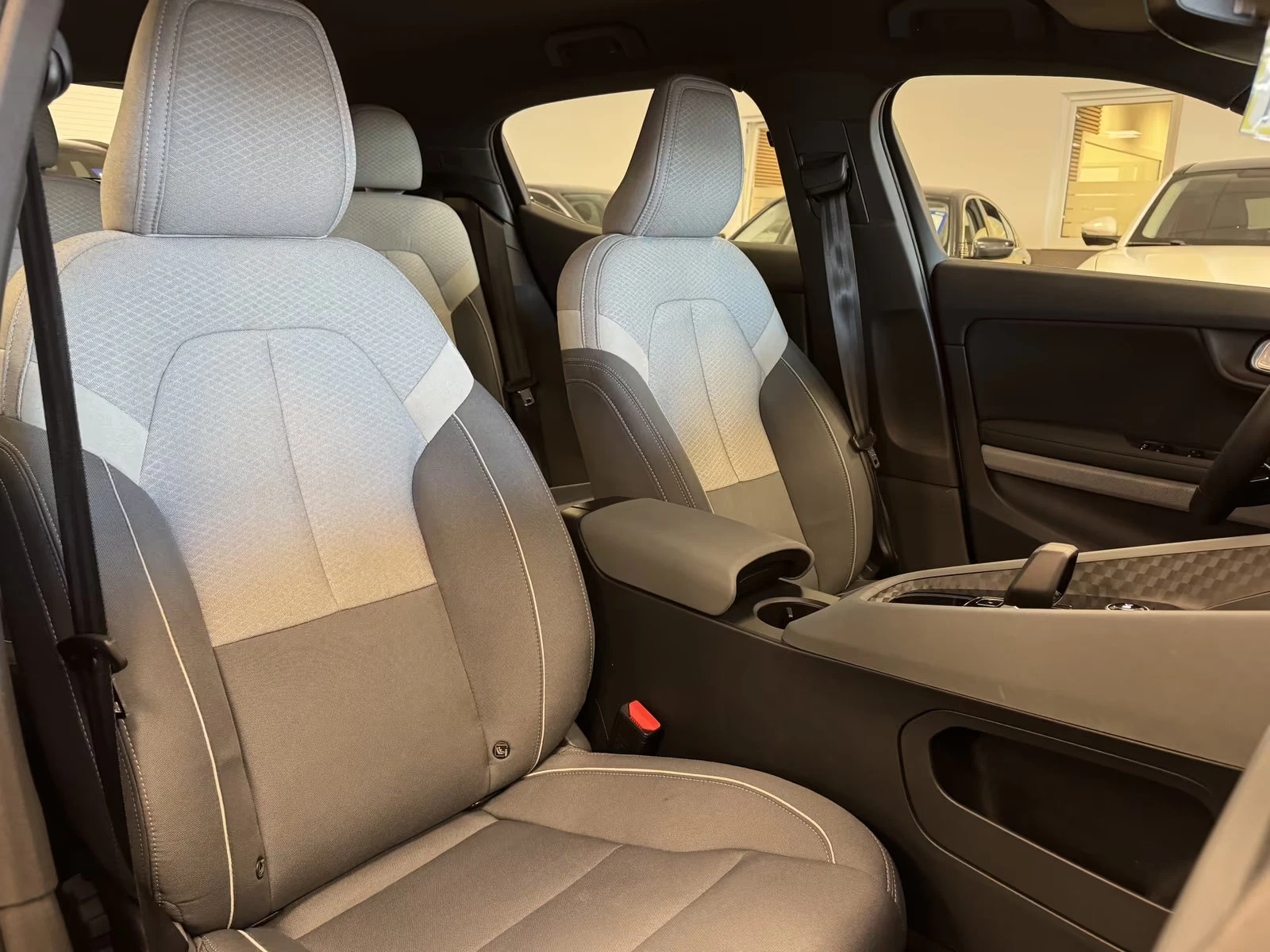 Polestar 2 231HP/LONG-RANGE/SOFT-CLOSE/360/843v | Mobile.bg � ����������� 14