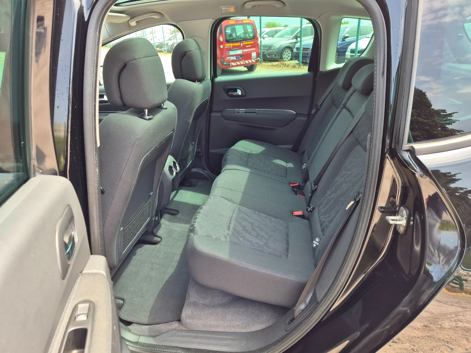 Peugeot 3008 2.0 HDI Hybrid  | Mobile.bg � ����������� 11