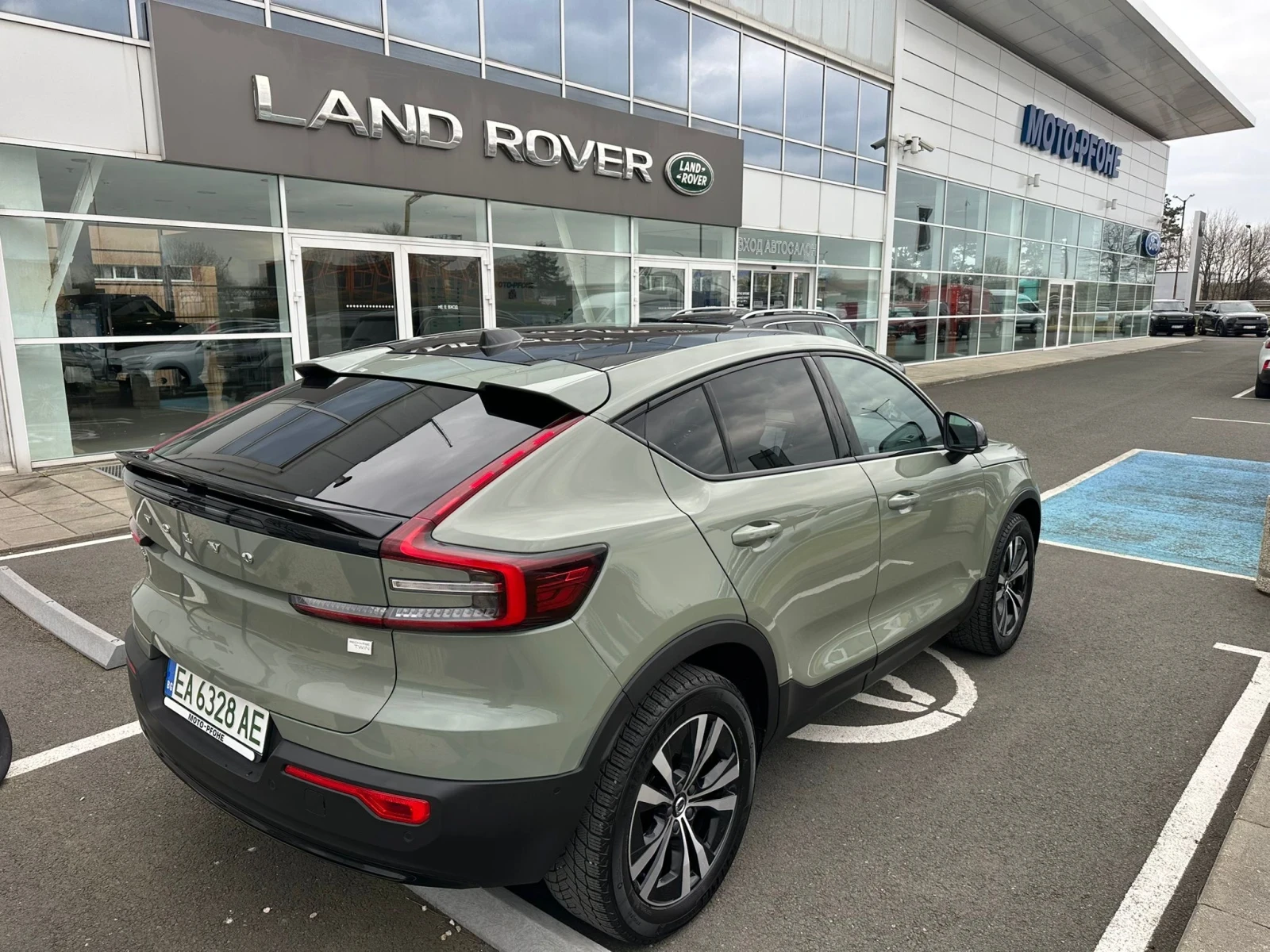 Volvo C40 Електрически SUV, снимка 2 - Автомобили и джипове - 53907261