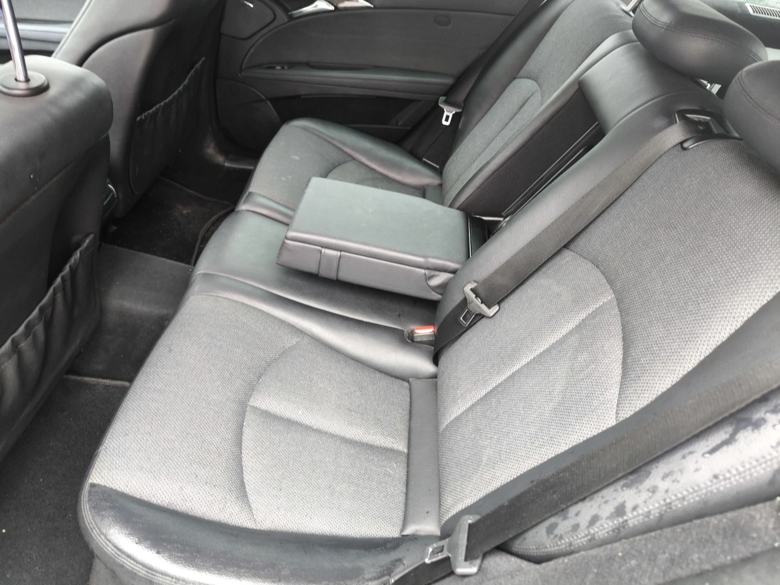 Mercedes-Benz E 200 EVO, LPG, Печка , снимка 14 - Автомобили и джипове - 53998374