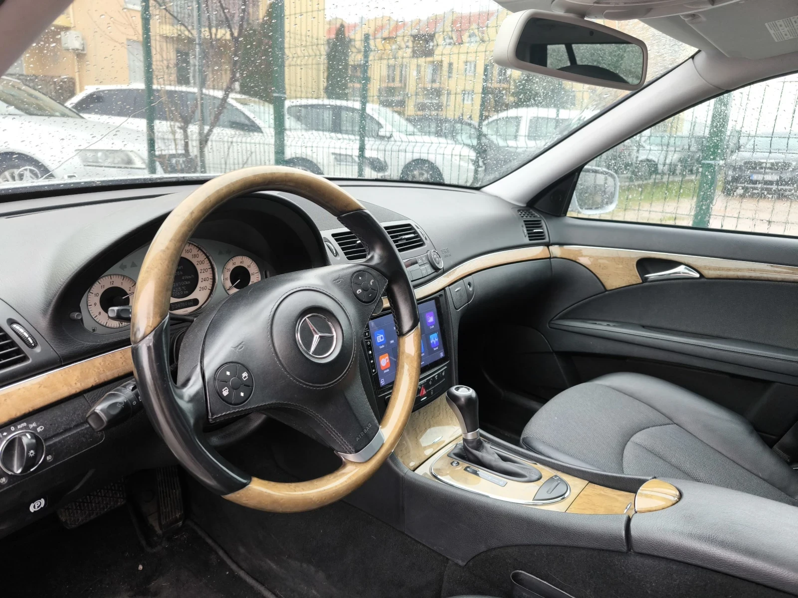 Mercedes-Benz E 200 EVO, LPG, Печка , снимка 8 - Автомобили и джипове - 53998374