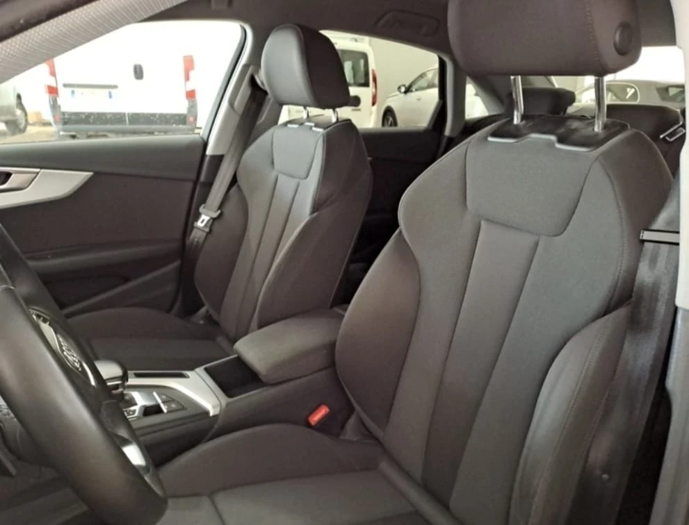 Audi A4 35 TDI MHEV, снимка 8 - Автомобили и джипове - 54379551