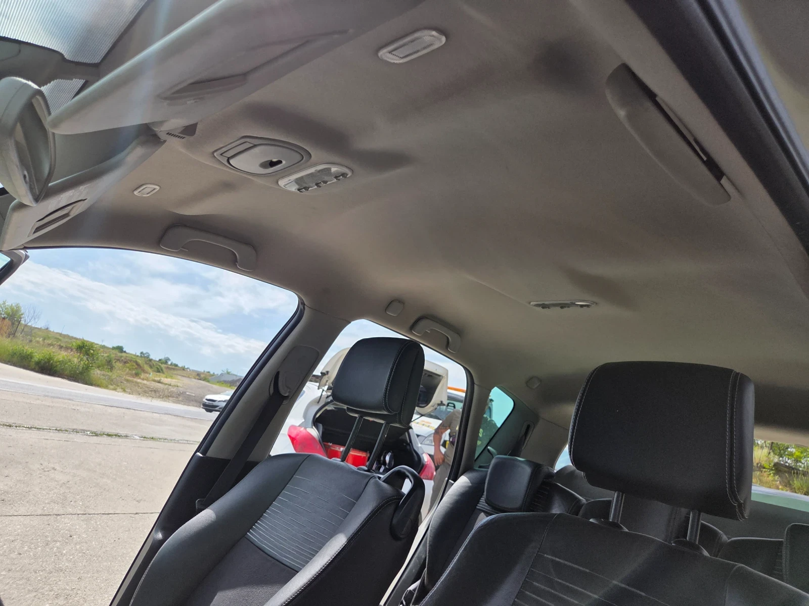Renault Scenic 1.5.Dizel, снимка 16 - Автомобили и джипове - 54606178