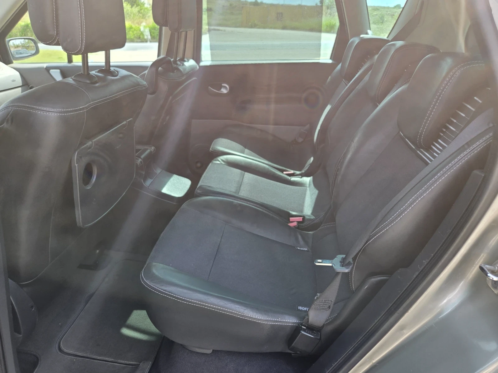 Renault Scenic 1.5.Dizel, снимка 10 - Автомобили и джипове - 54606178