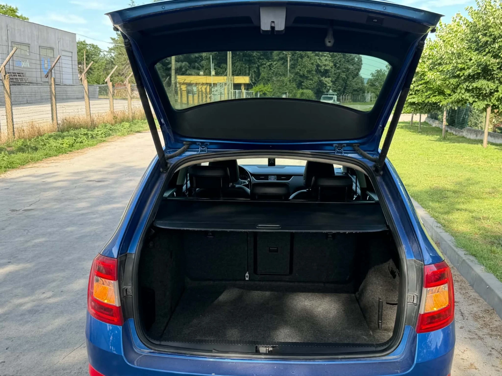Skoda Octavia, снимка 11 - Автомобили и джипове - 54703078