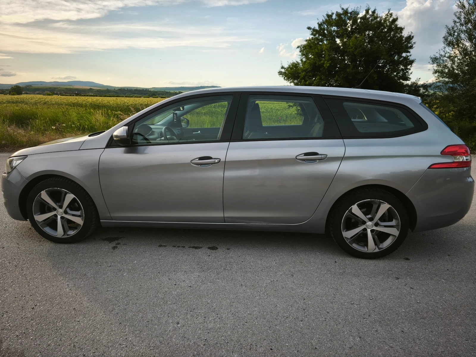 Peugeot 308 Peugeot 308 SW 1.6 BlueHDi (120 �.�.) ��������� (E | Mobile.bg � ����������� 9