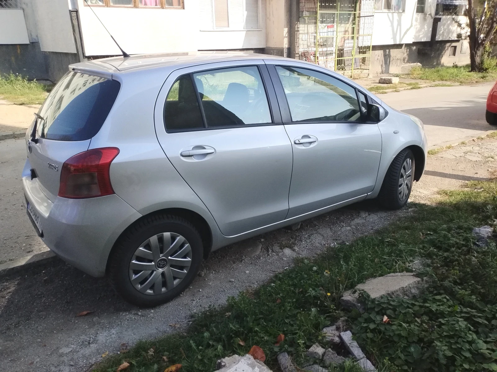 Toyota Yaris, снимка 5 - Автомобили и джипове - 54853360