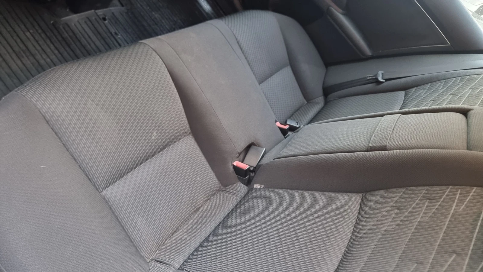Toyota Avensis 2, 0VVTI, снимка 12 - Автомобили и джипове - 54937466
