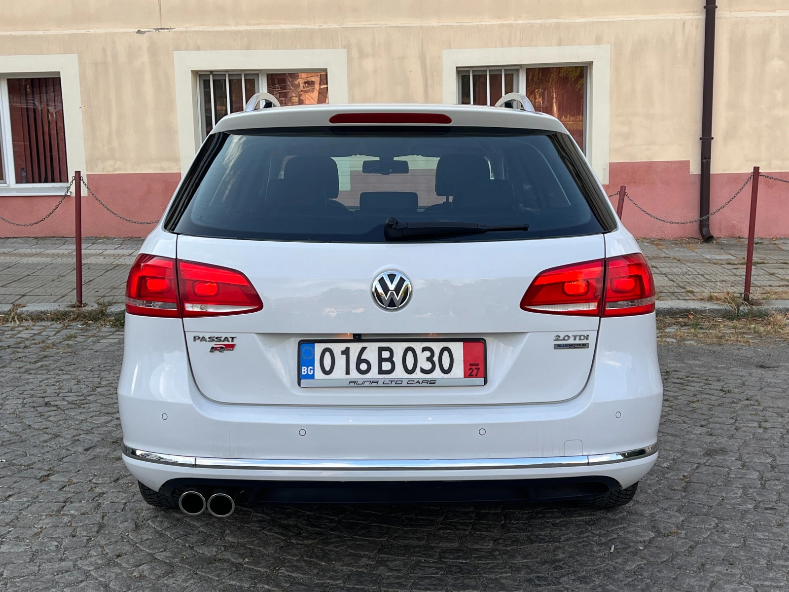 VW Passat 2.0TDi Highline Подгрев Алкантара Навигация Камера, снимка 5 - Автомобили и джипове - 55067497