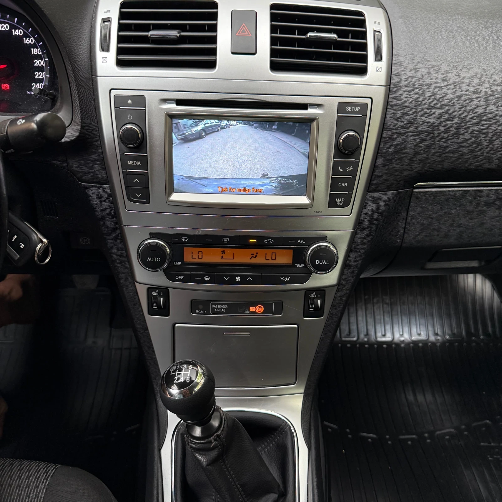 Toyota Avensis 1.8 VVT-i valvematic Facelift 147 ��. | Mobile.bg � ����������� 14