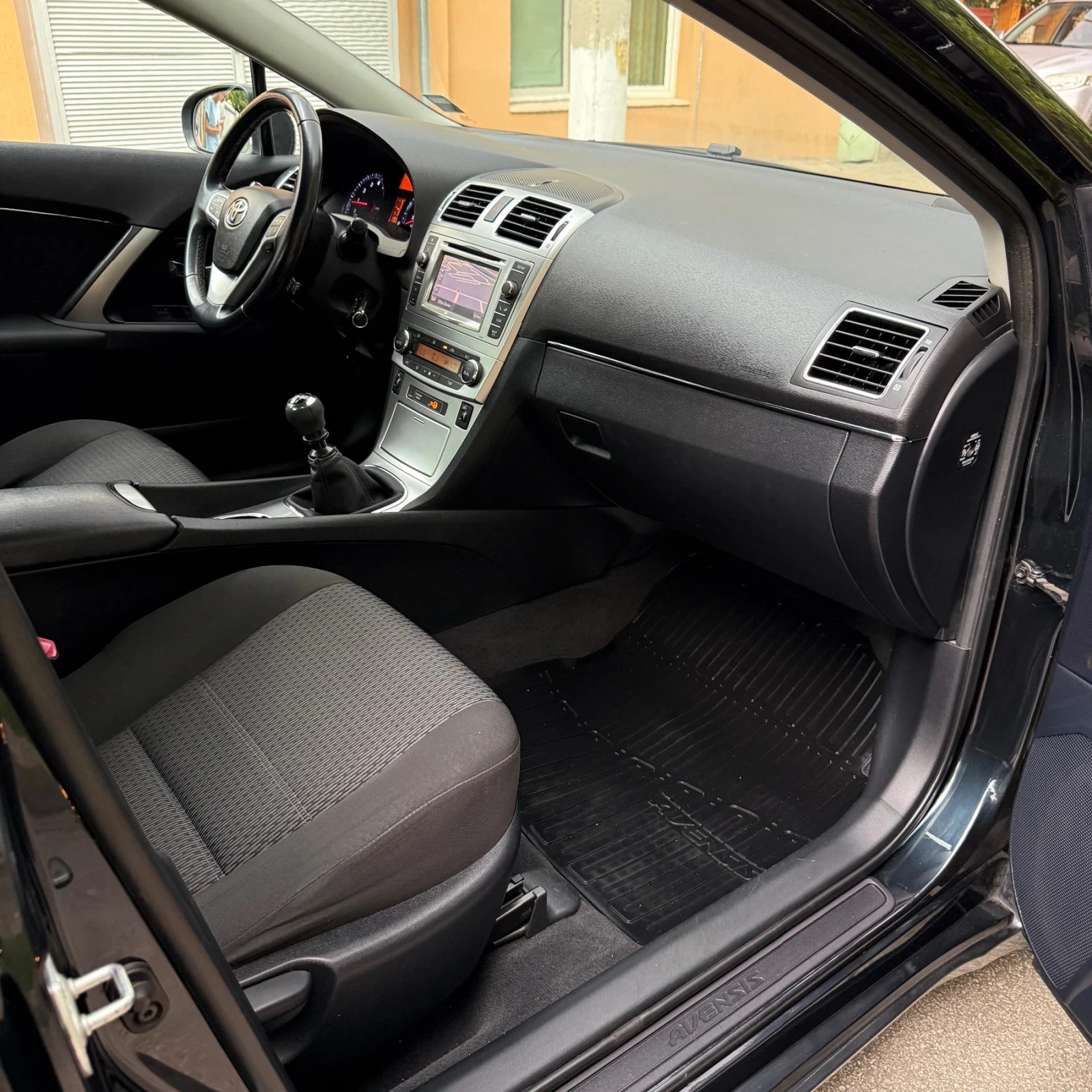 Toyota Avensis 1.8 VVT-i valvematic Facelift 147 ��. | Mobile.bg � ����������� 15
