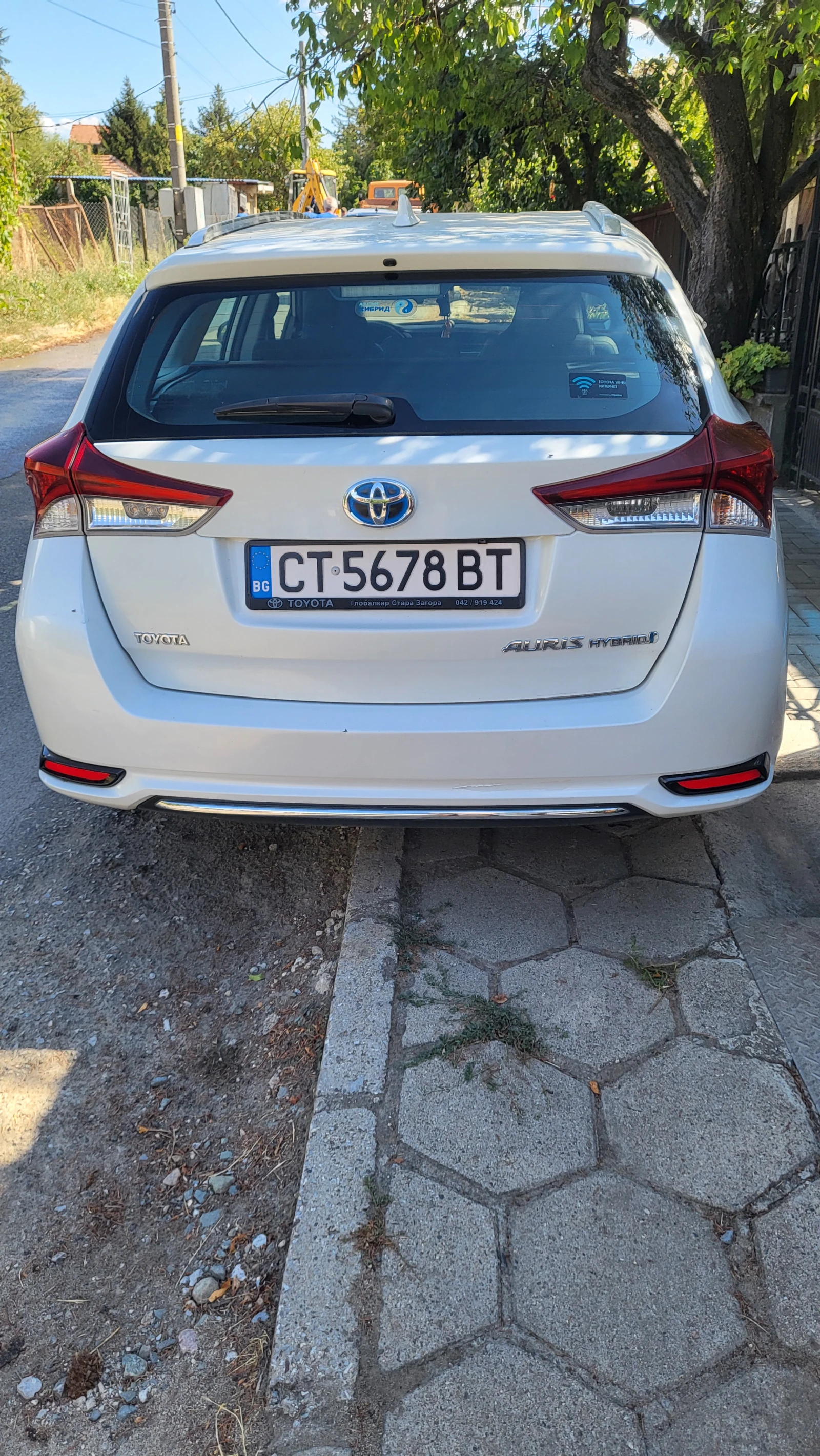 Toyota Auris, снимка 2 - Автомобили и джипове - 55966292