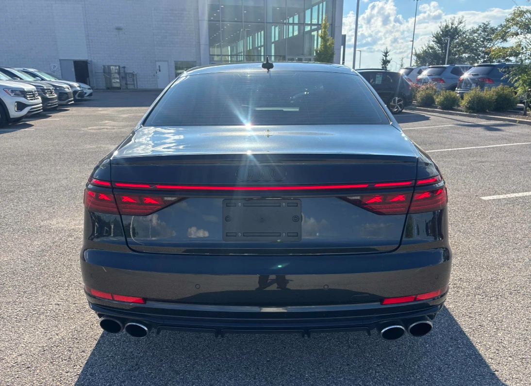 Audi S8 B&O-ADVANCED* MATRIX* МАСАЖ/ОБДУХ+ REAR* HUD* 360, снимка 3 - Автомобили и джипове - 55967074