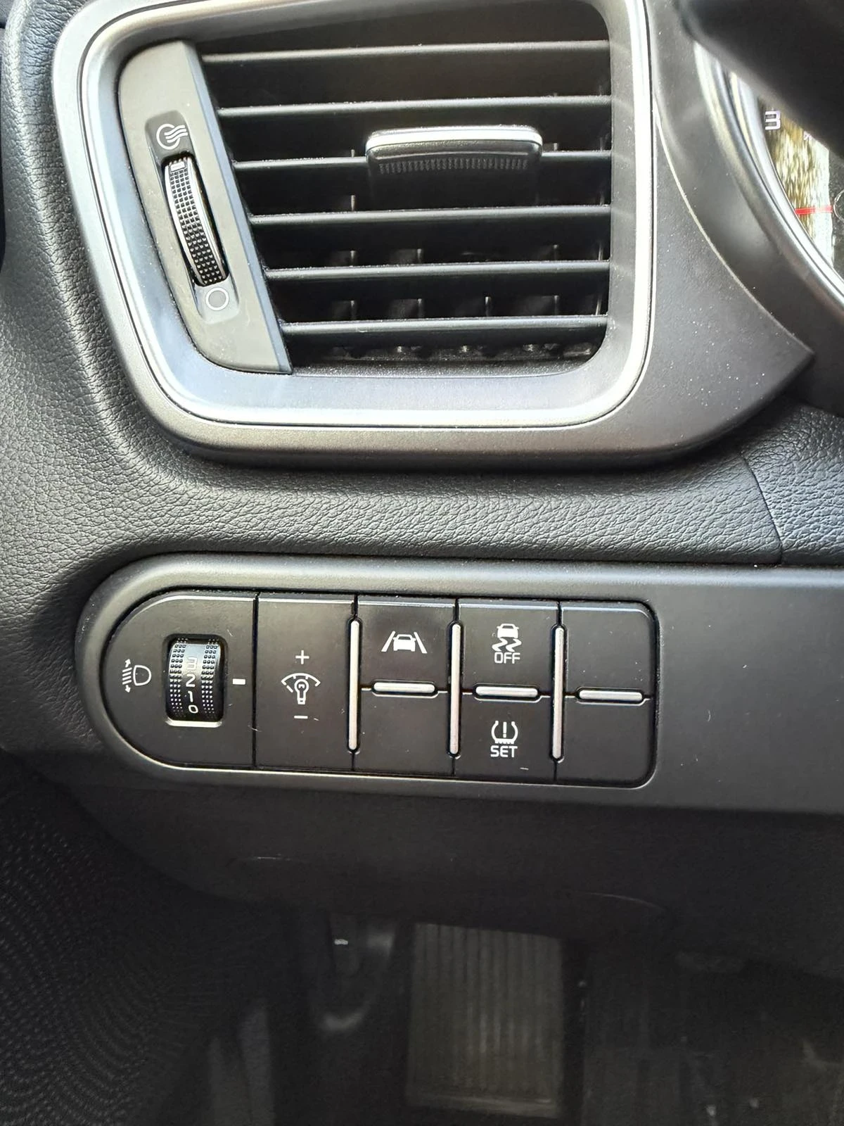 Kia Ceed, снимка 13 - Автомобили и джипове - 56211165