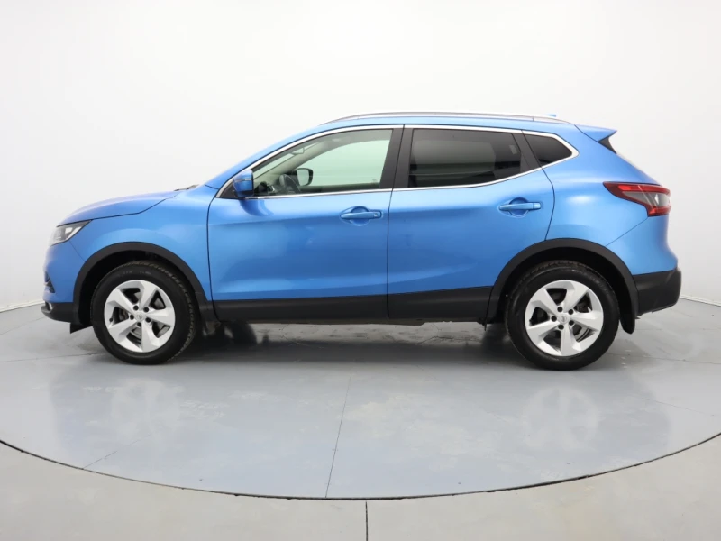 Nissan Qashqai 1.3i, снимка 6 - Автомобили и джипове - 47452183