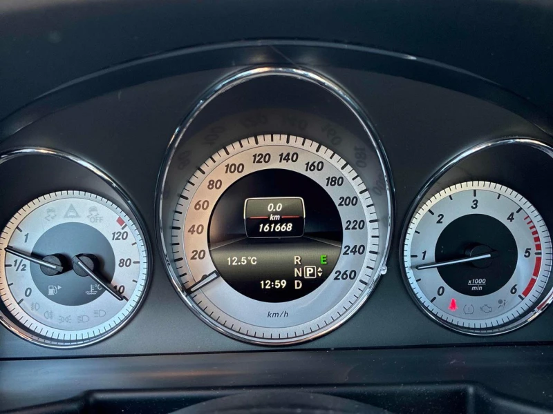 Mercedes-Benz GLK 250BlueTec* Подгрев* Пано* AMG pack* Камера, снимка 7 - Автомобили и джипове - 53262244