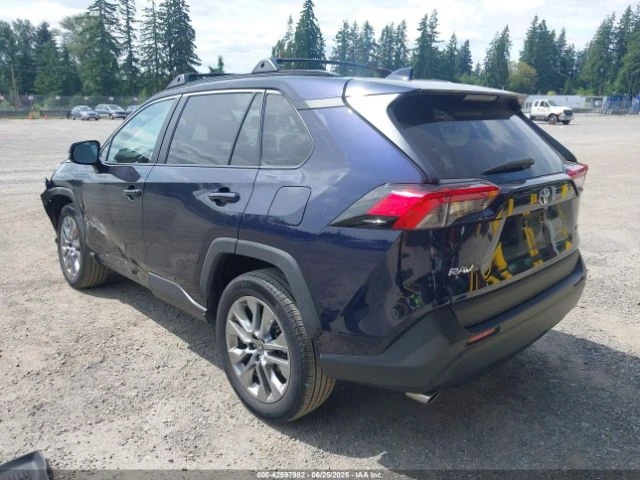 Toyota Rav4 XLE PREMIUM - изображение 3