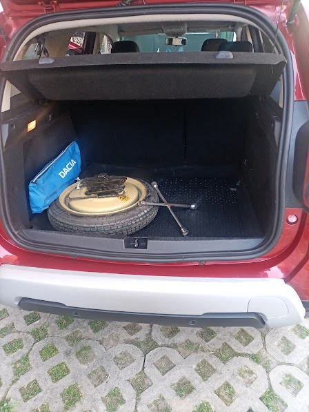 Dacia Duster  ГАЗ/Б-Н. Eco-G турбo, снимка 15 - Автомобили и джипове - 52797910