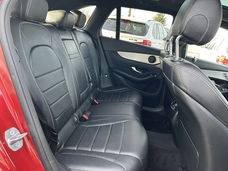 Mercedes-Benz GLC 300 4MATIC CAM* ПОДГРЕВ* KEYLESS* PANO* , снимка 10 - Автомобили и джипове - 52800813