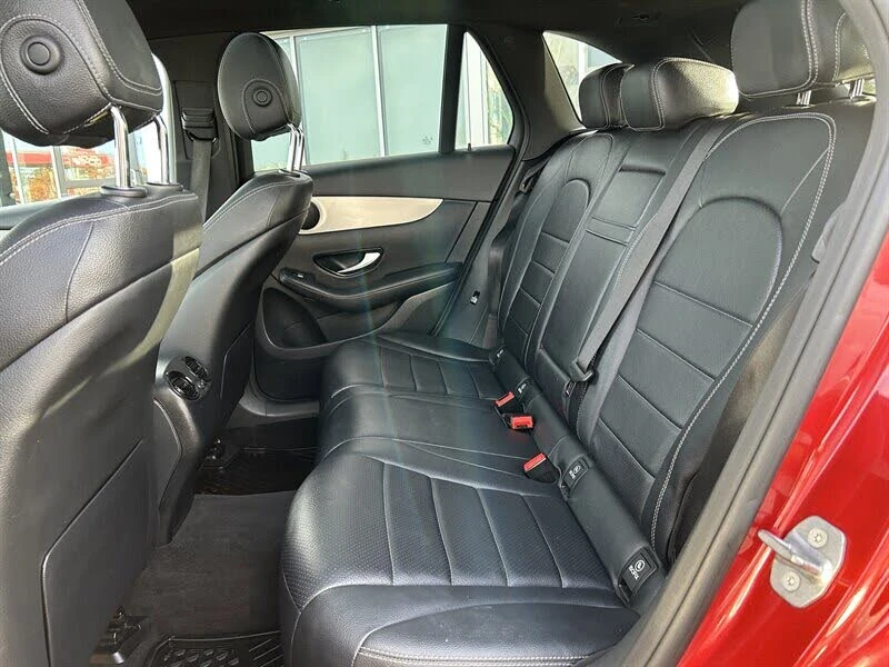 Mercedes-Benz GLC 300 4MATIC CAM* ПОДГРЕВ* KEYLESS* PANO* , снимка 13 - Автомобили и джипове - 52800813