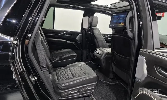 Cadillac Escalade 6.2 Premium Luxury Platinum* 360 камери* HUD* Вент, снимка 12 - Автомобили и джипове - 56687987