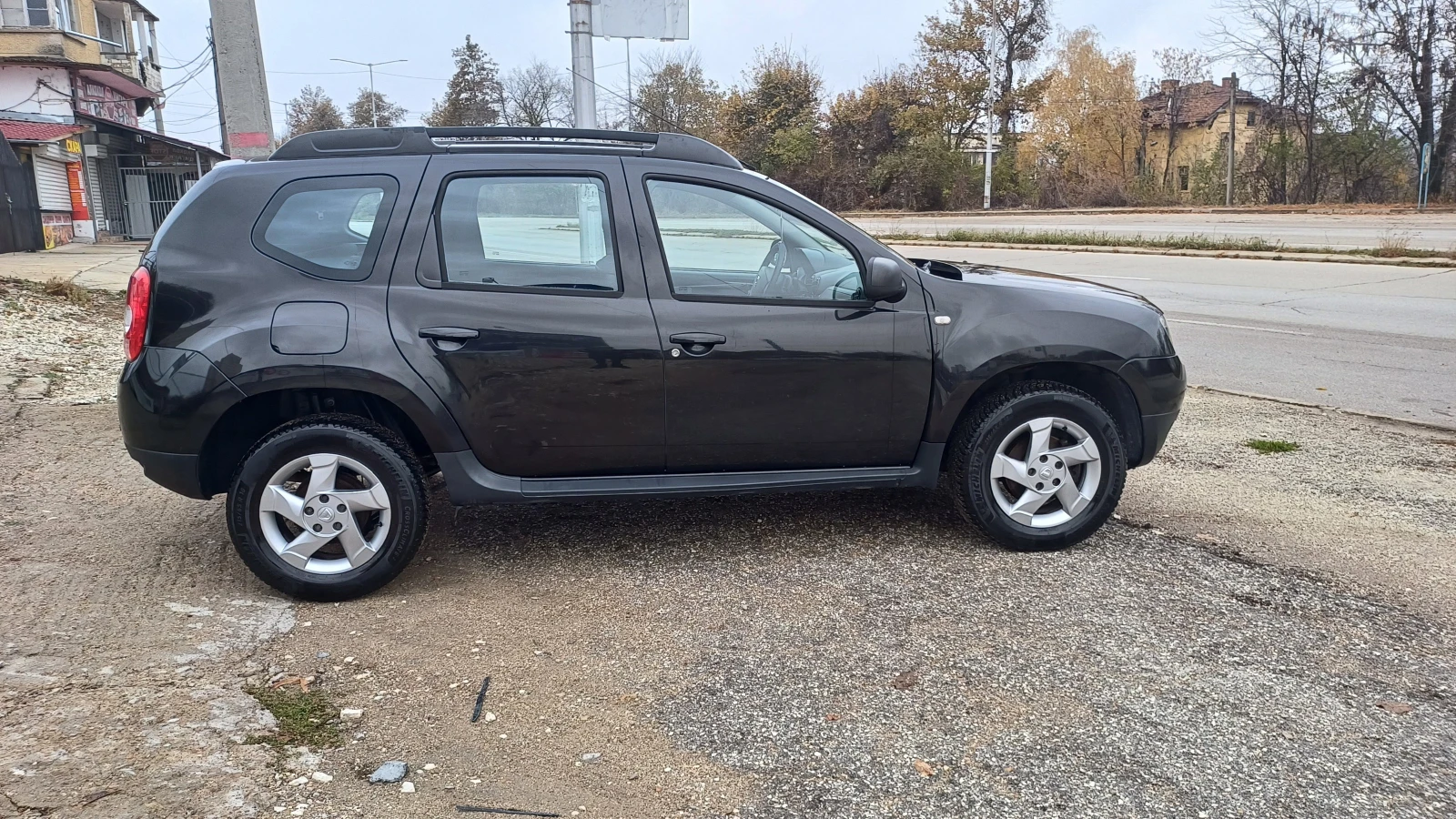 Dacia Duster  1.5DCI, 4x4 - изображение 4