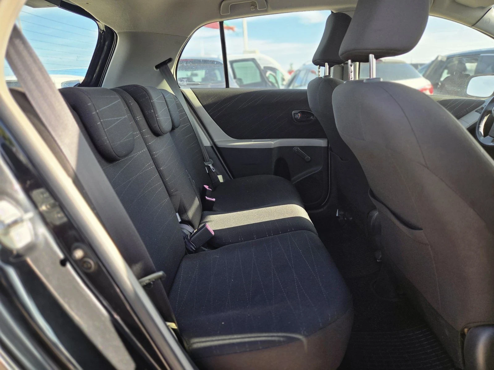 Toyota Yaris 1.0i 70ps LIZING | Mobile.bg � ����������� 10