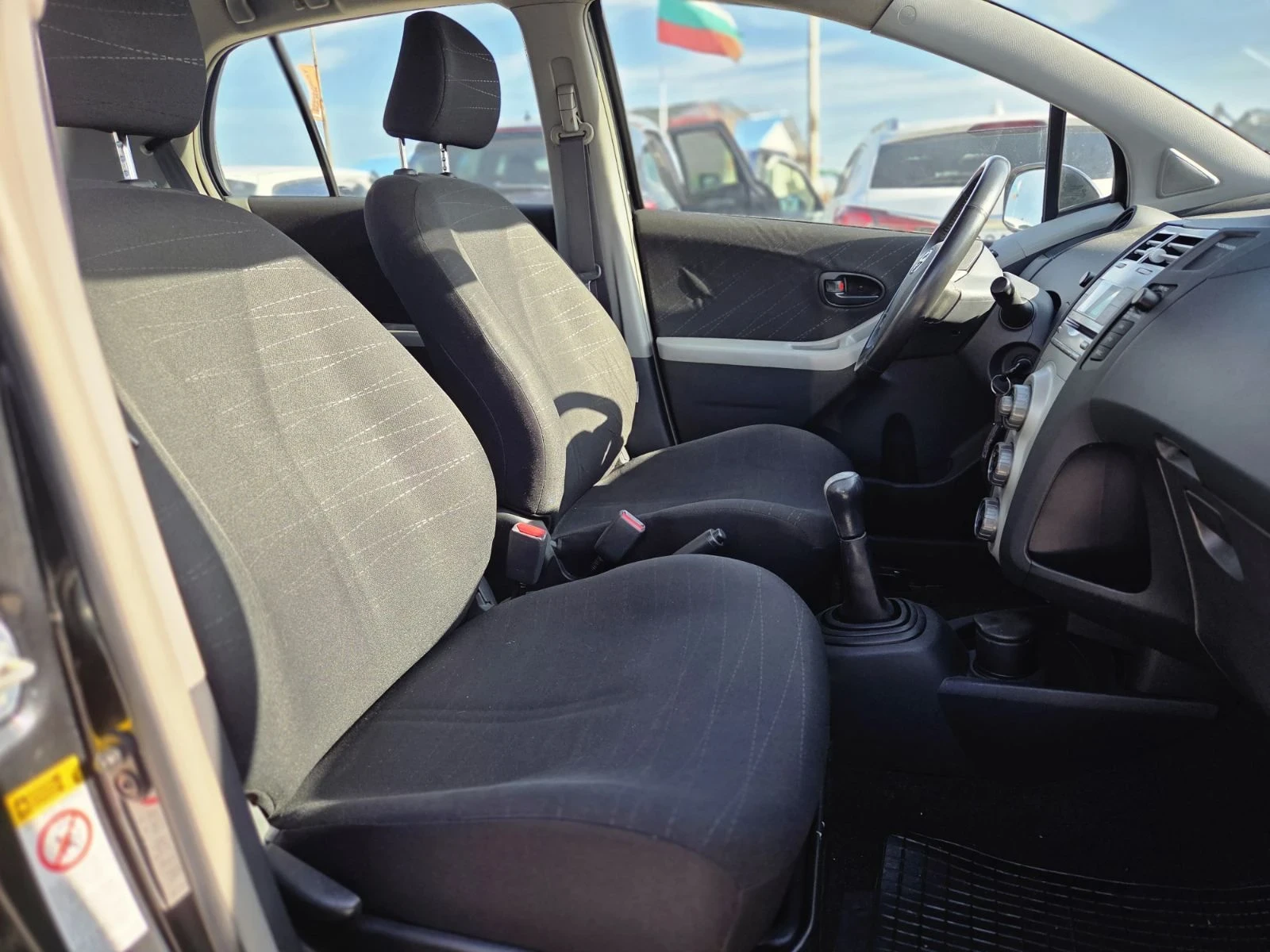 Toyota Yaris 1.0i 70ps LIZING | Mobile.bg � ����������� 9