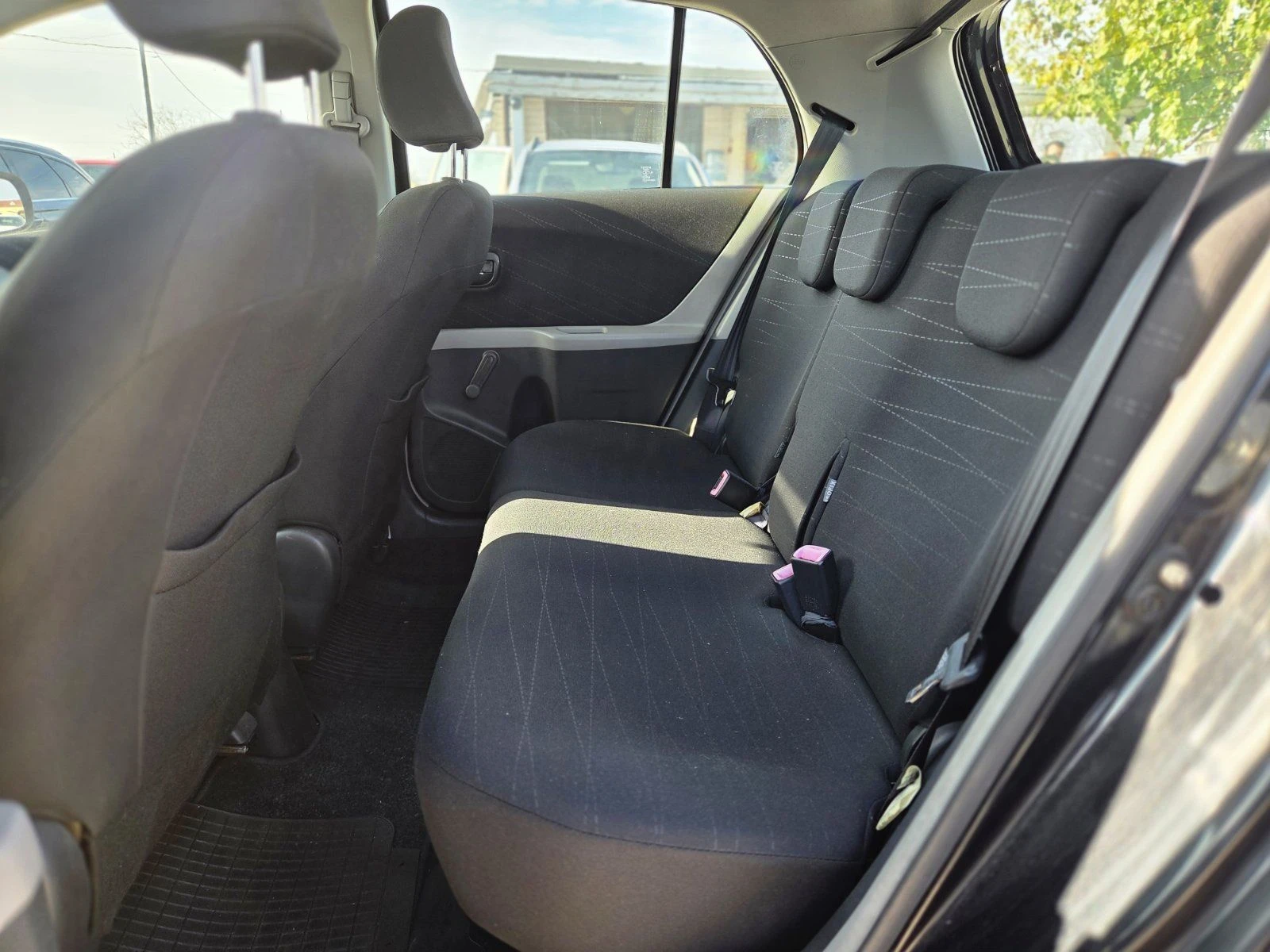 Toyota Yaris 1.0i 70ps LIZING | Mobile.bg � ����������� 11