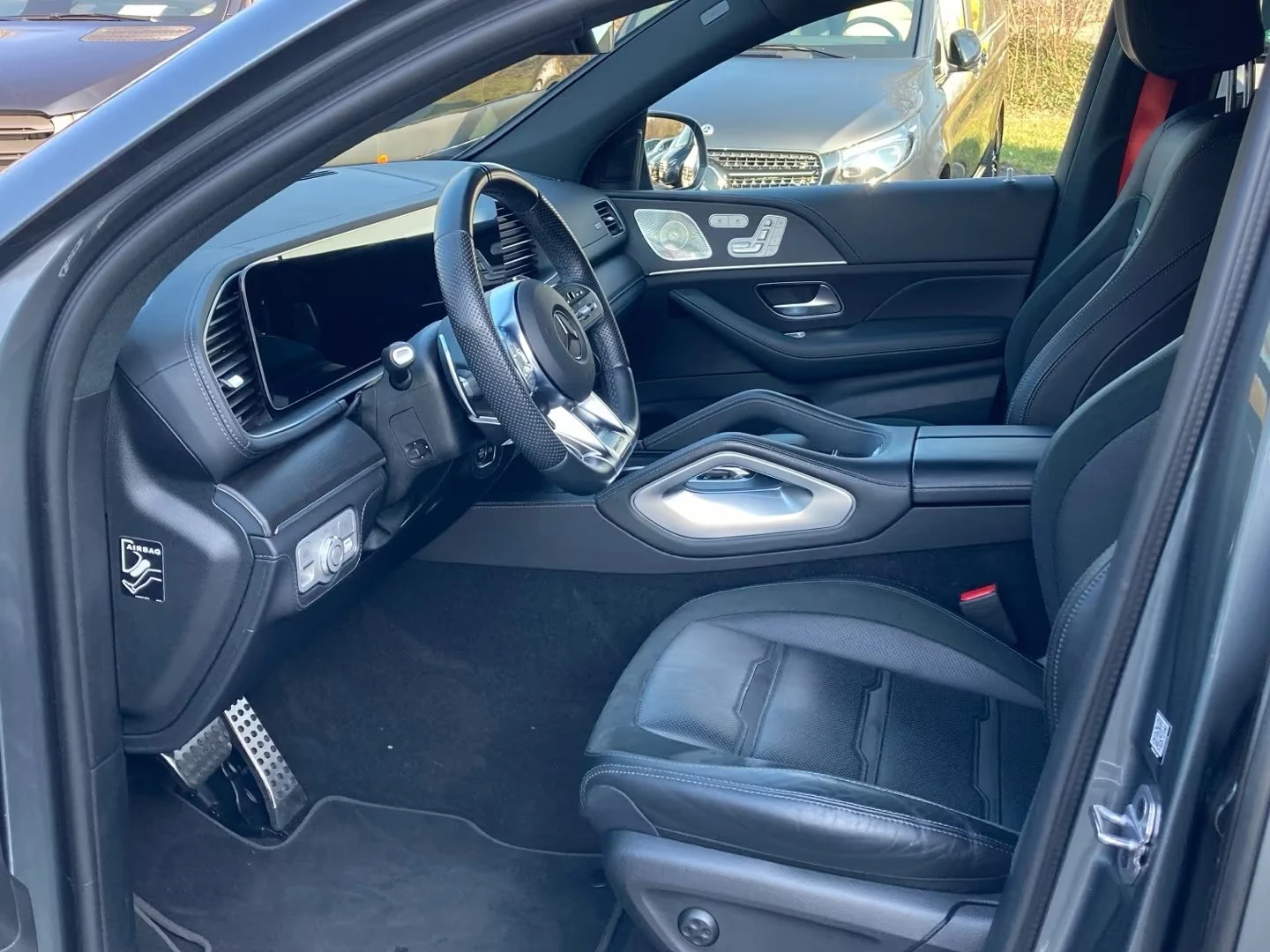 Mercedes-Benz GLE 63 AMG AMG/571HP/CAM/AHK/BURM/DIGI/MEMO/AMBI/LED/143g - изображение 8