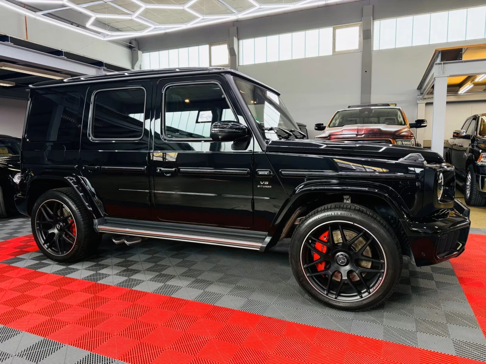 Mercedes-Benz G 63 AMG TV /Night Carbon /Performance 22 - изображение 6