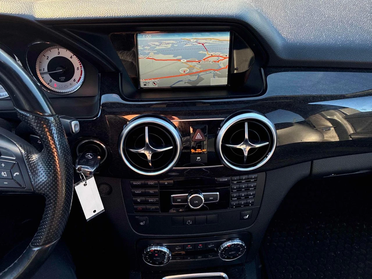 Mercedes-Benz GLK 250BlueTec* Подгрев* Пано* AMG pack* Камера - изображение 8