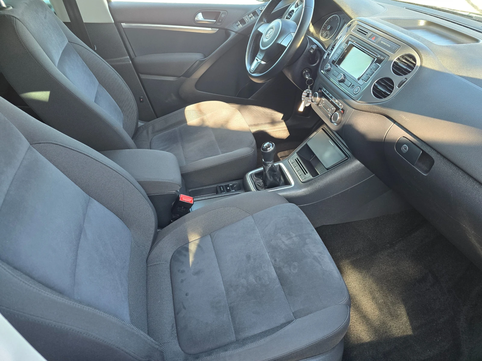 VW Tiguan 2.0TDi-4Motion-Higline, снимка 11 - Автомобили и джипове - 53824073