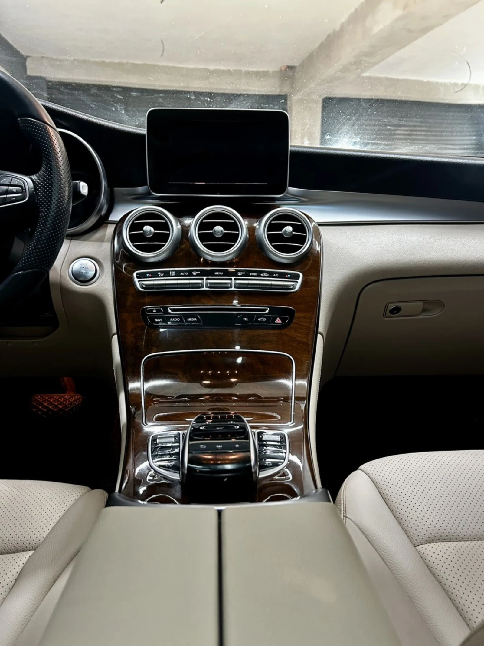 Mercedes-Benz GLC 300 GLC, снимка 8 - Автомобили и джипове - 53895252