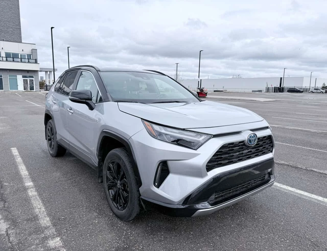 Toyota Rav4 * Hybrid XSE * ПОДГРЕВ * ШИБИДАХ, снимка 3 - Автомобили и джипове - 54042878