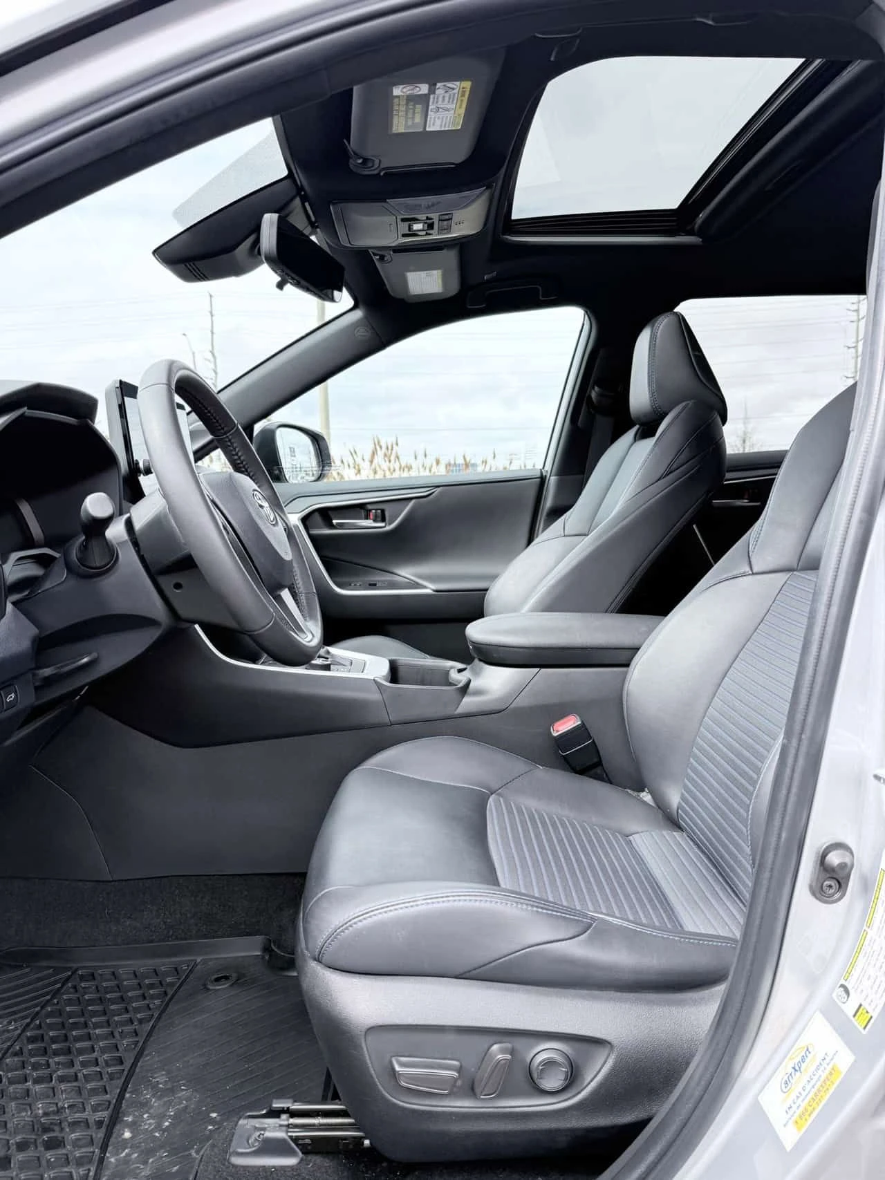 Toyota Rav4 * Hybrid XSE * ПОДГРЕВ * ШИБИДАХ, снимка 10 - Автомобили и джипове - 54042878