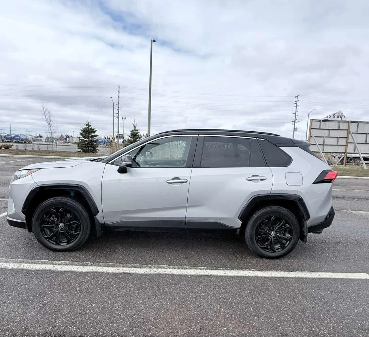 Toyota Rav4 * Hybrid XSE * ПОДГРЕВ * ШИБИДАХ, снимка 6 - Автомобили и джипове - 54042878