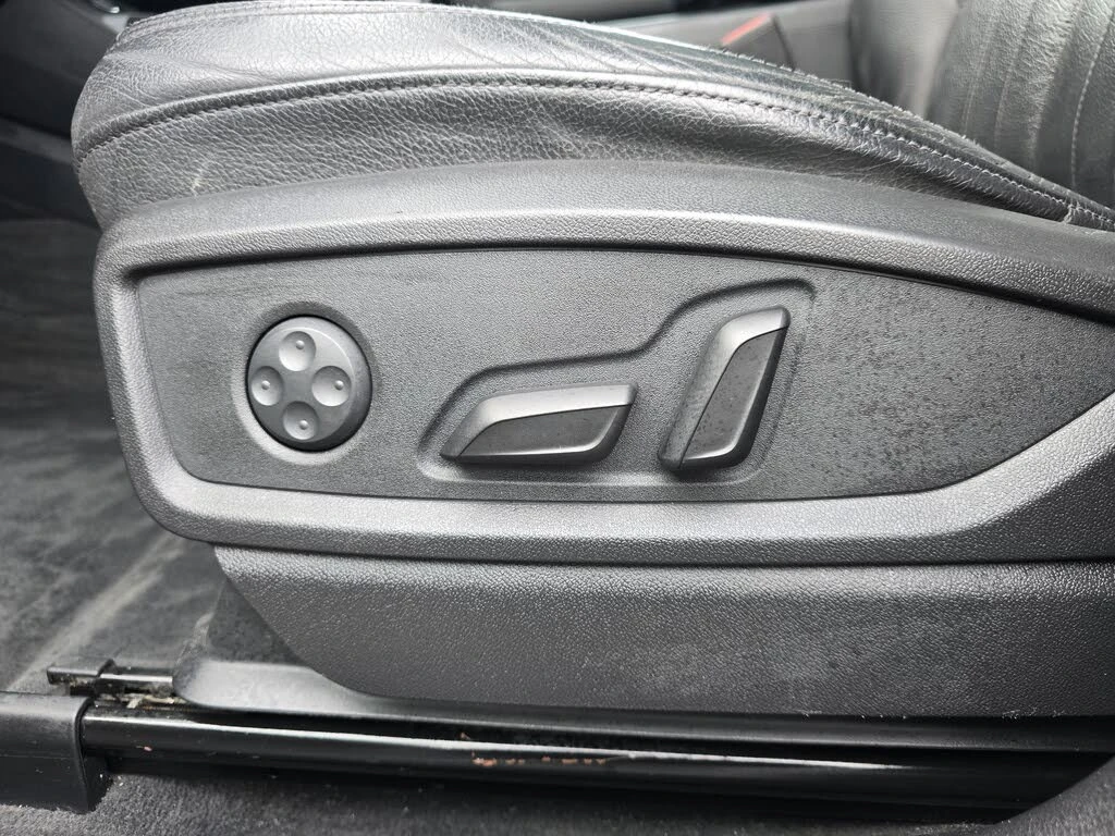 Audi Q5 * AвтоКредит * (ЦЕНА ДО БГ), снимка 10 - Автомобили и джипове - 54333188