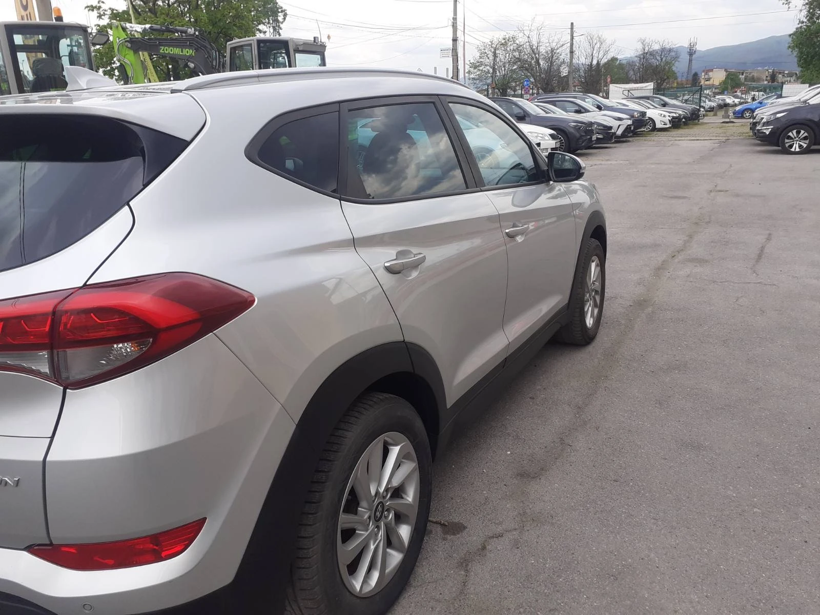 Hyundai Tucson 1, 7 CRDI PREMIUM-NAVI-CAMERA.DVD TV  KAMERA 6KC. , снимка 5 - Автомобили и джипове - 54519385
