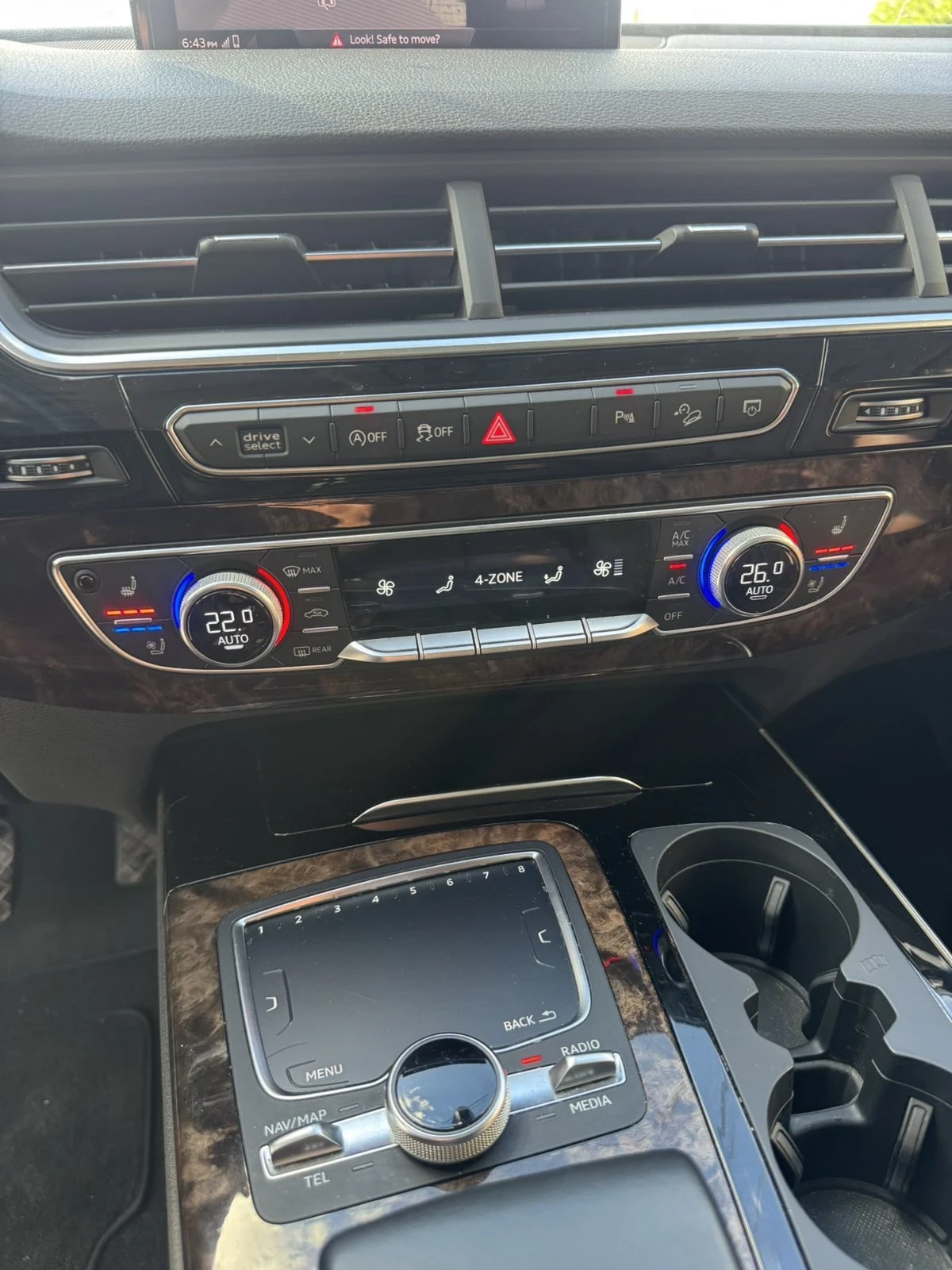 Audi Q7 3.0 T PRESTIGE , снимка 9 - Автомобили и джипове - 54646722