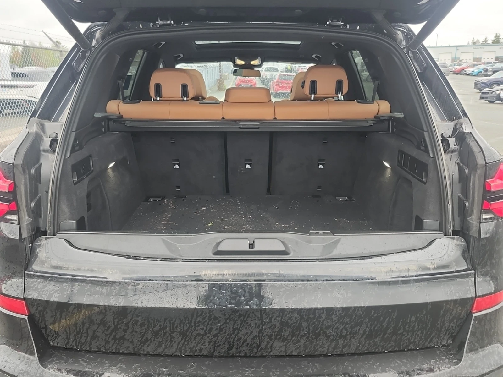 BMW X5 ДИСТРОНИК * М ПАКЕТ * ПОДГРЕВ * ПАНОРАМА * CARFAX, снимка 12 - Автомобили и джипове - 54781670