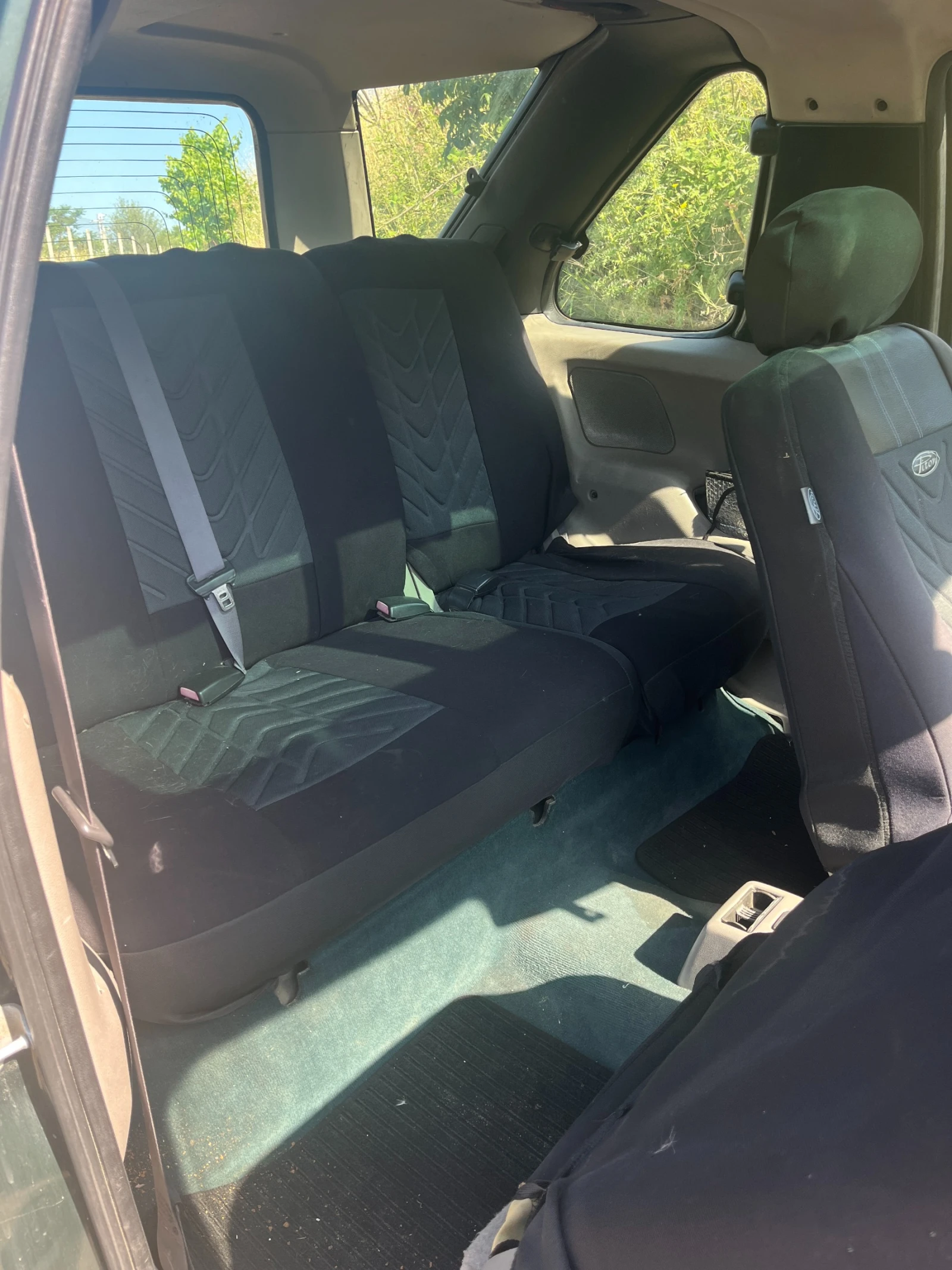 Land Rover Freelander 2.0TD, снимка 6 - Автомобили и джипове - 54818357