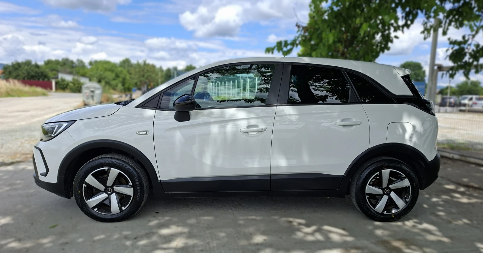 Opel Crossland X 1.2i 110k.c. Full LED, снимка 7 - Автомобили и джипове - 54904276